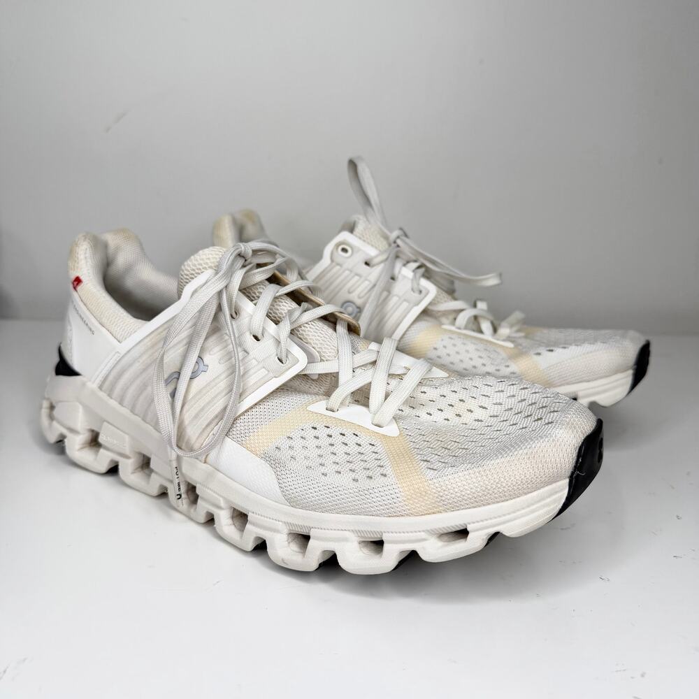 On Cloud Cloudswift Running Sneakers White